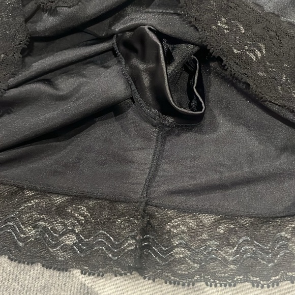Vintage Lady Lynne support undergarment. slip w/lace hem! - Picture 5 of 8